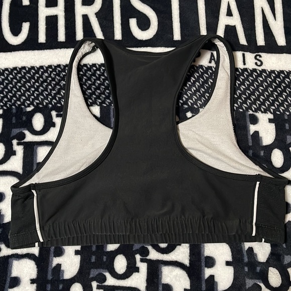 Nike Vintage Embroidered Swoosh Sport Bra - Picture 4 of 6